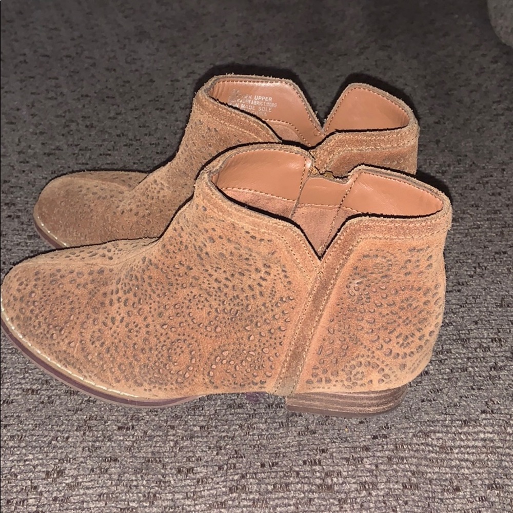 Girls suede Gianni Bini boots